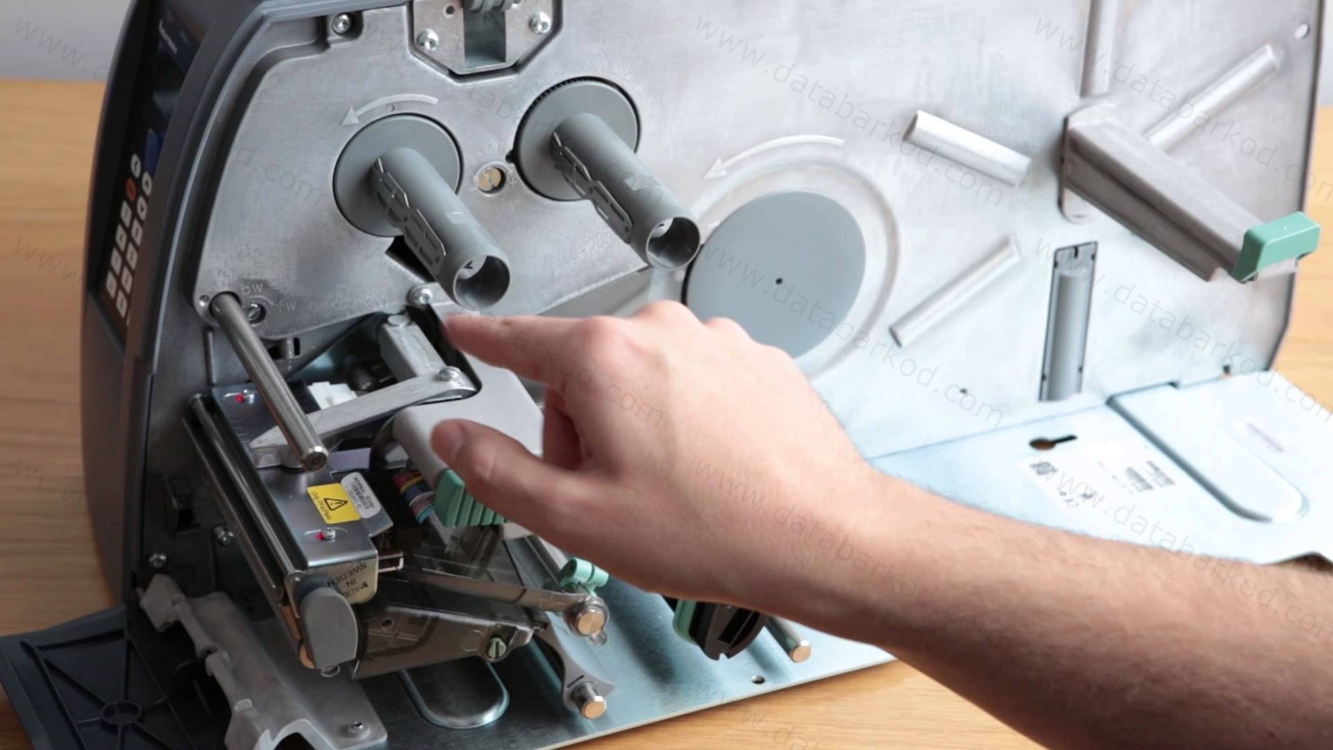 barkod yazici kafa degisimi 2